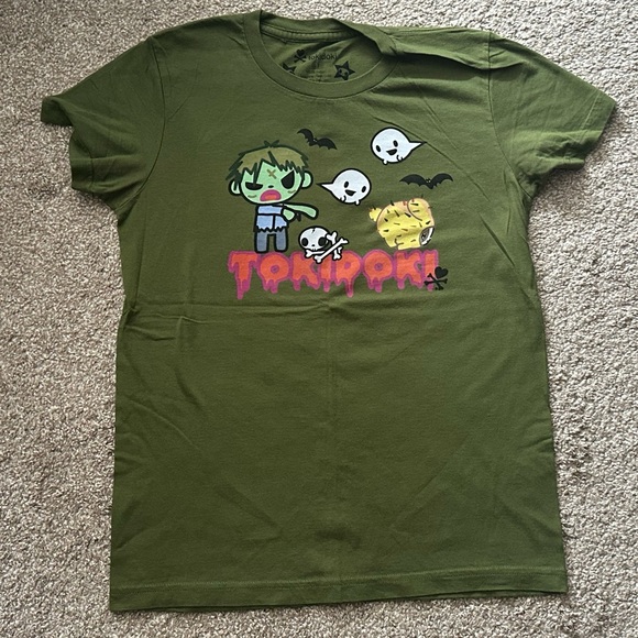 Lot of 4 Spooky Goth Kawaii Ladies T-Shirts by Tokidoki size Large - Picture 4 of 12